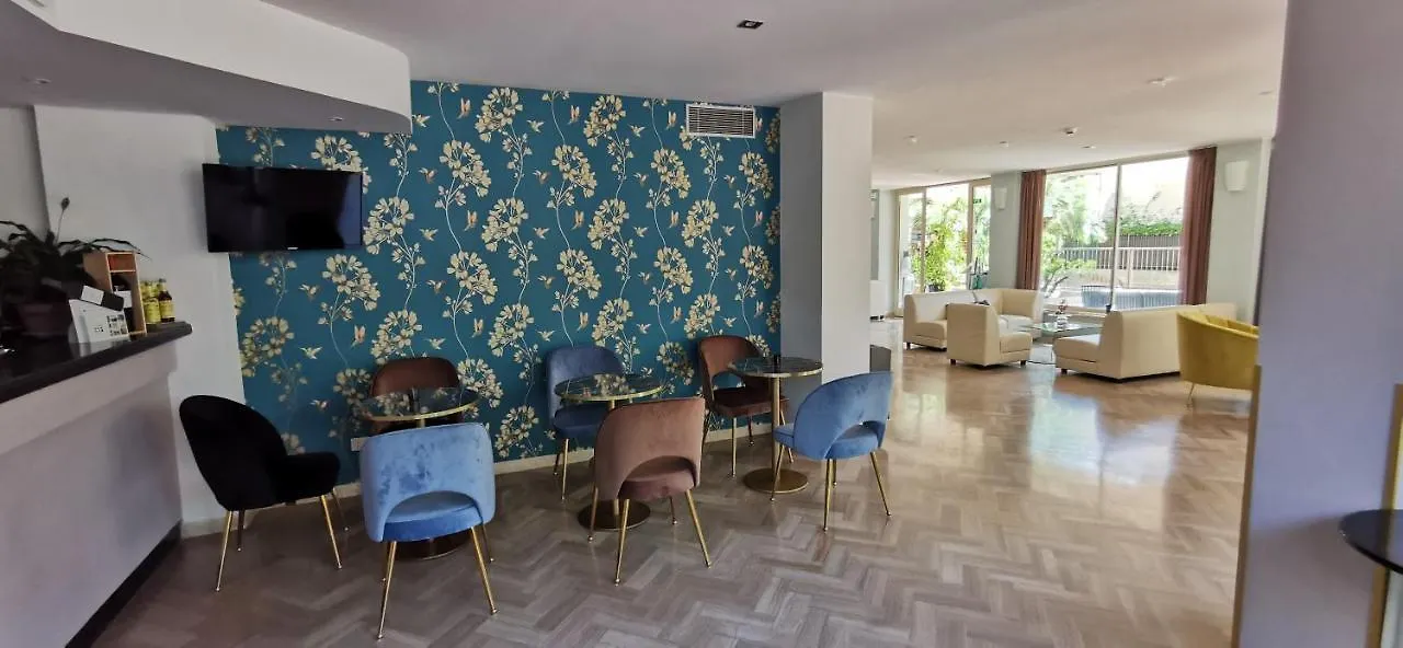 Aura Living Hotel Rimini