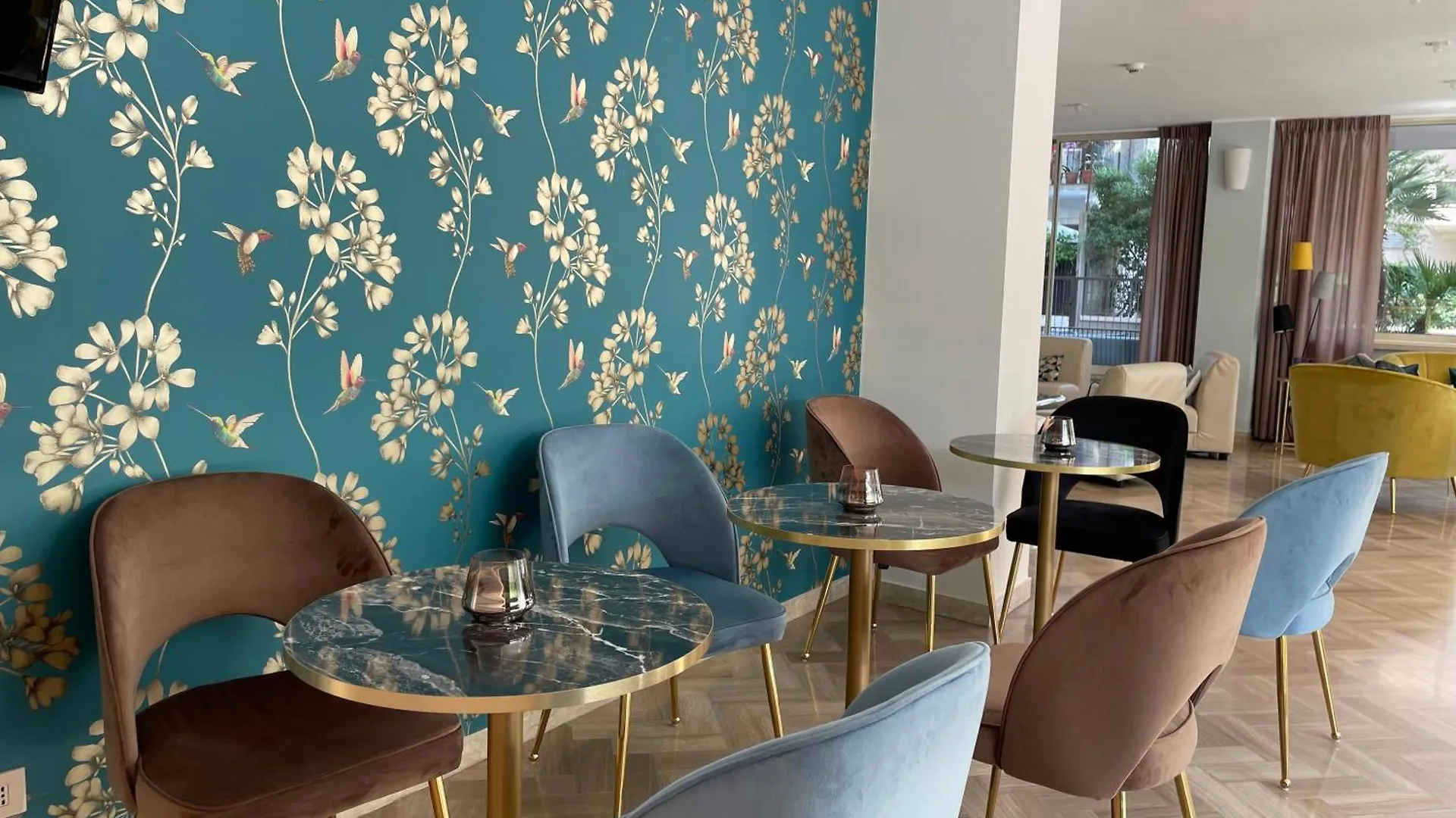 Aura Living Hotel Rimini